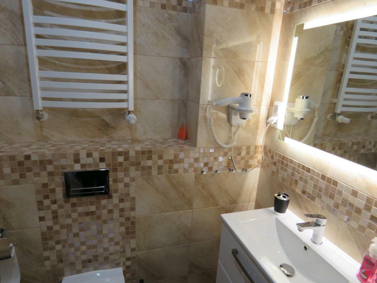 Blizej Morza U Jacka Z Garazem Apartment Kolobrzeg Ngoại thất bức ảnh